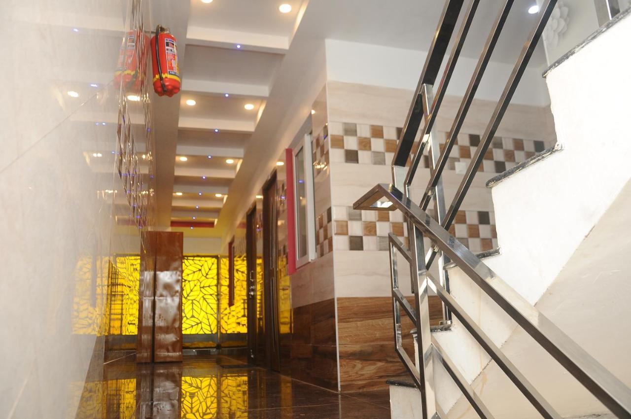 Hotel Orchard Inn Веланканні Екстер'єр фото