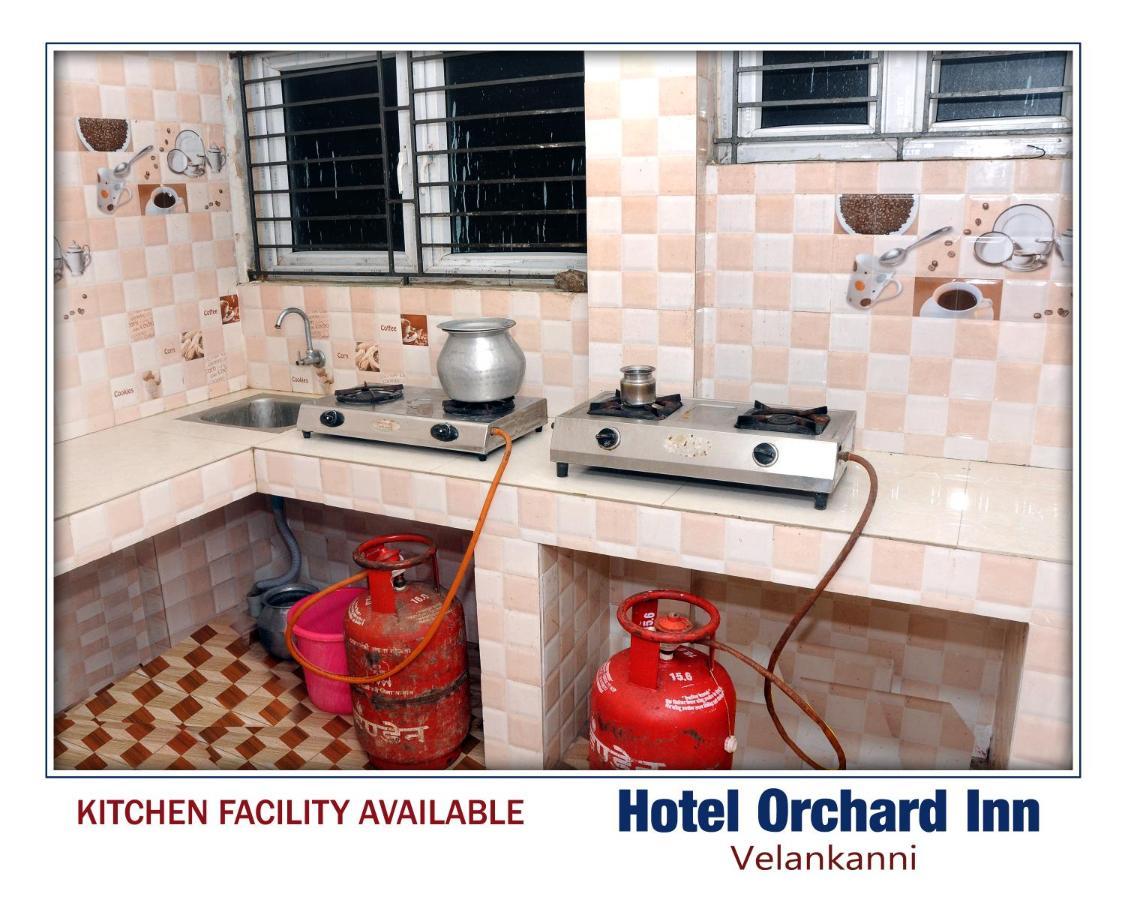 Hotel Orchard Inn Веланканні Екстер'єр фото